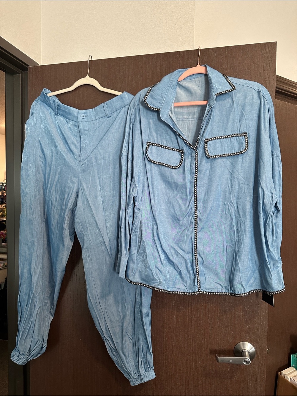 Light Blue Women's Two-Piece Pantsuit Set with Contrast Trim